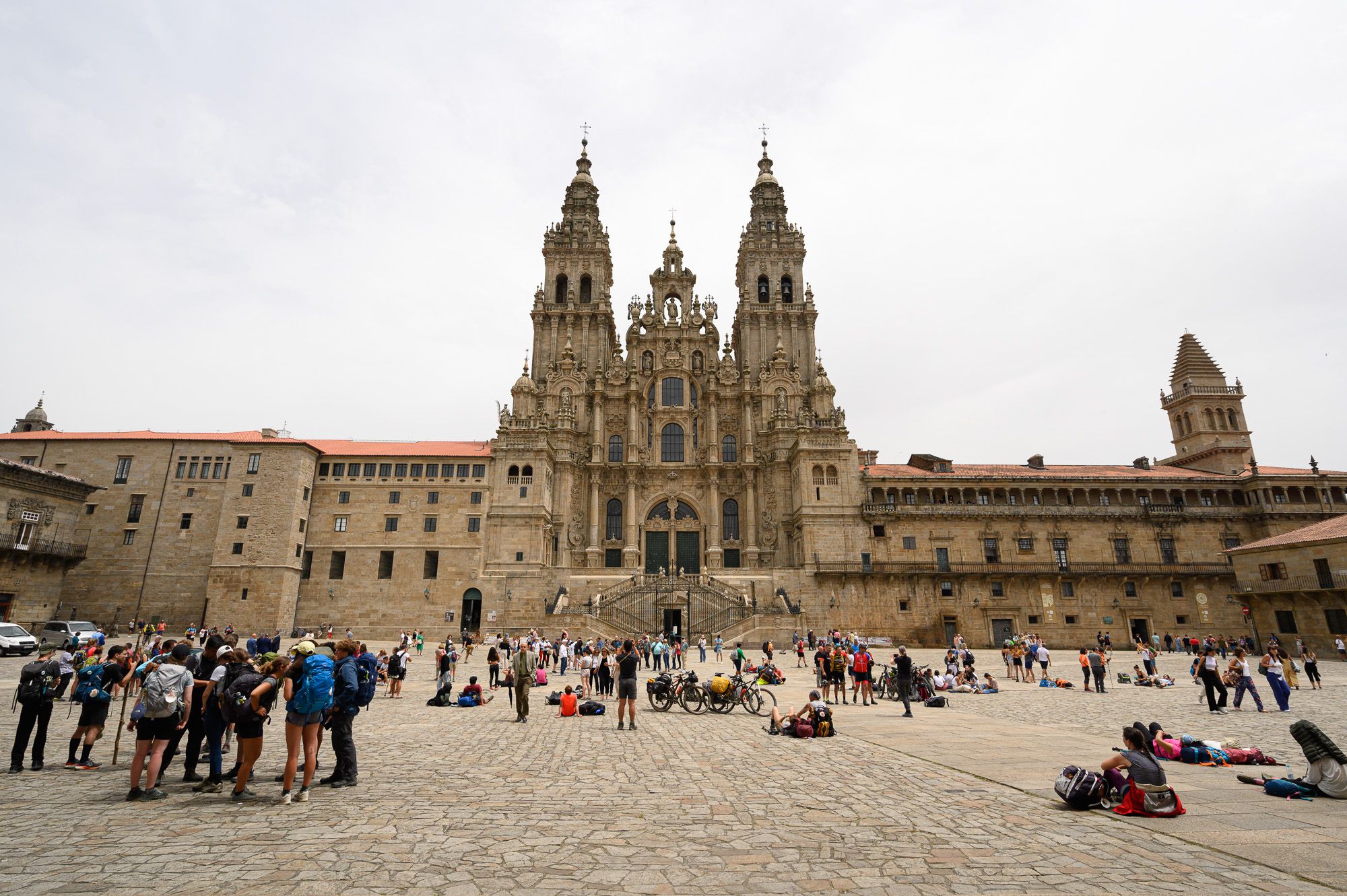 Praza de Obradoiro ลานหน้าโบสถ์ทางทิศตะวันตก