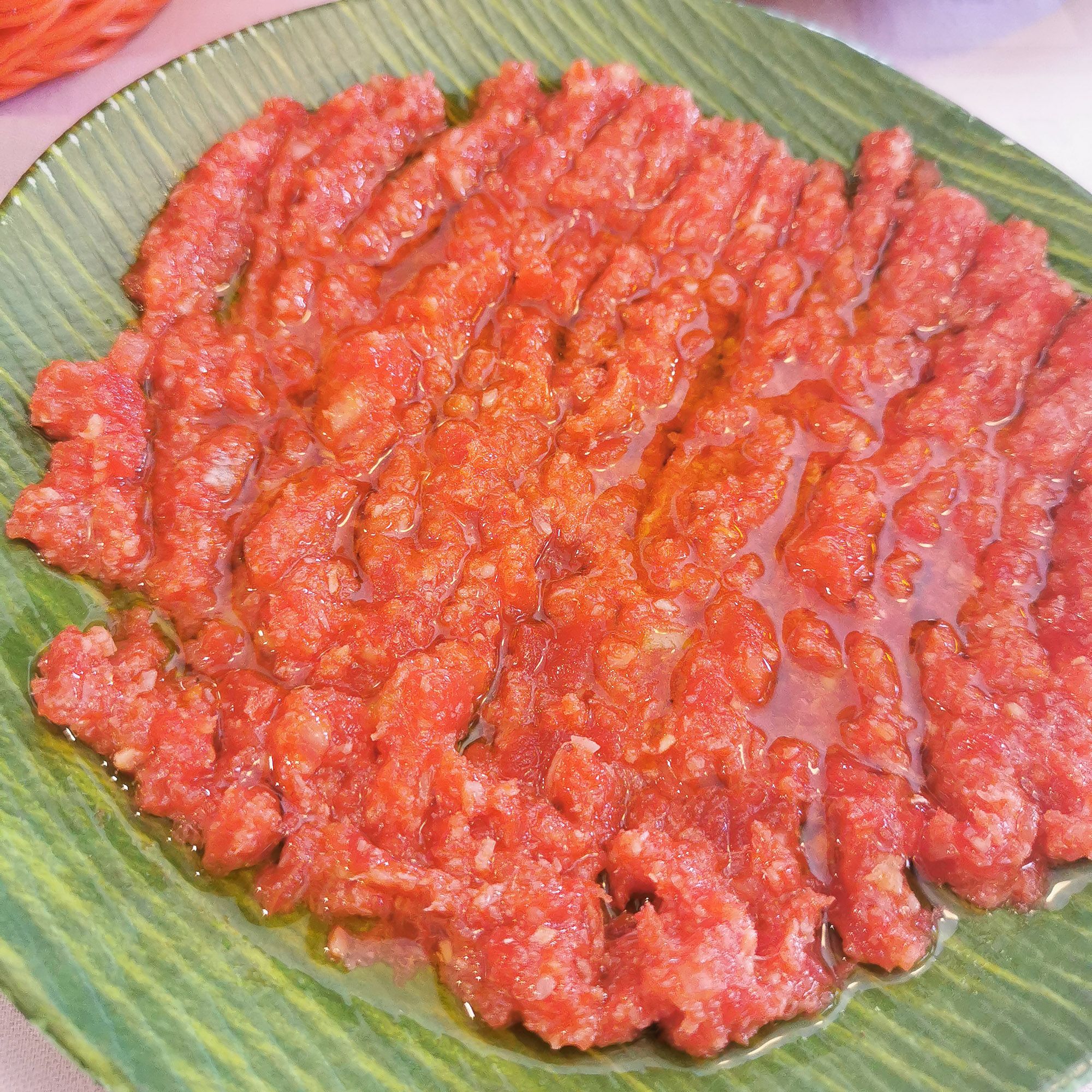 ปลาคอตกับมะเขือเทศ และน้ำมันมะกอก